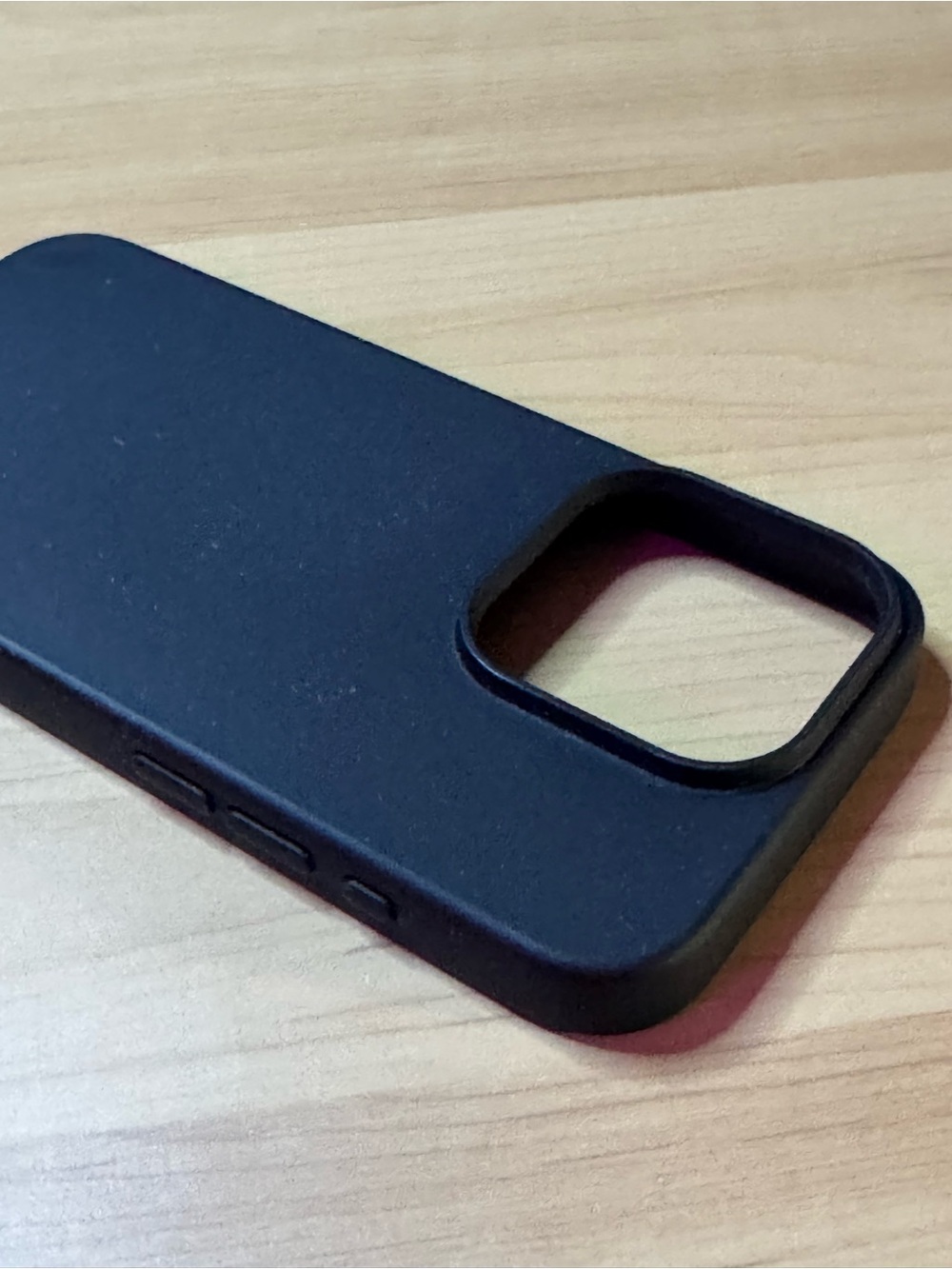Black Phone Case for iPhone 15 Pro - Slim Protective Cover - Picture 6 of 11
